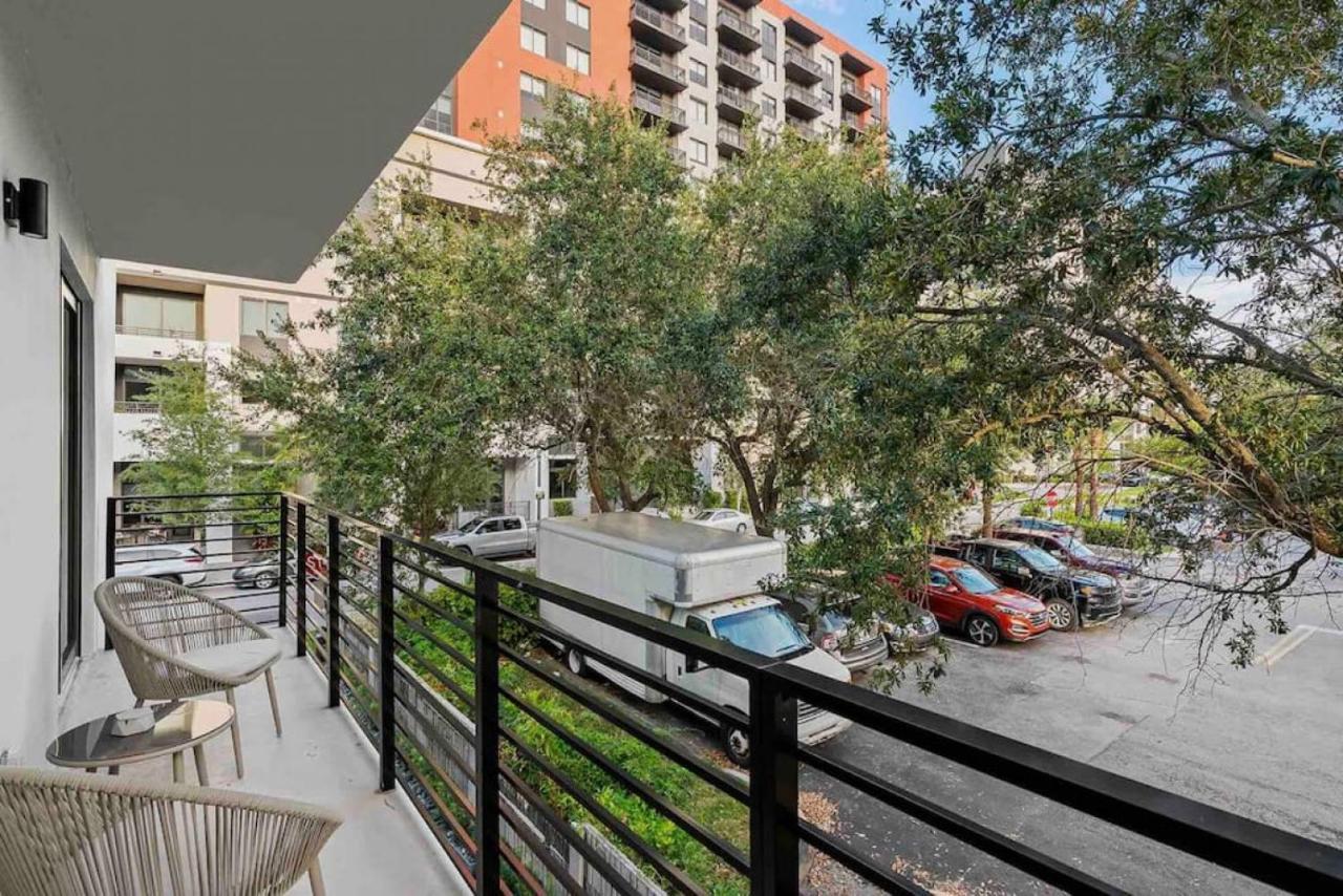 Pretty Rola 204 Upscale Spacious 1B1B Apt W King Bed At Downtown Ft Lauderdale Fort Lauderdale Bagian luar foto
